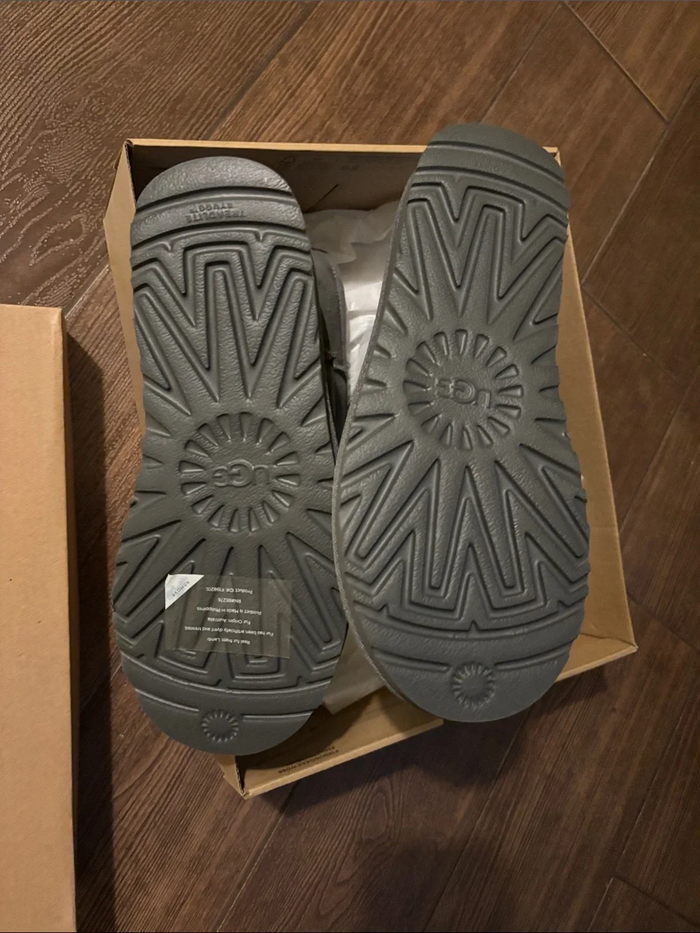 UGG Classic Short Boot in Charcoal